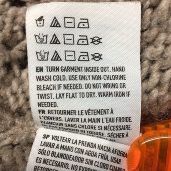 American Eagle Women’s V Neck Loose Knit Wool Blend Sweater, size M - Picture 10 of 11